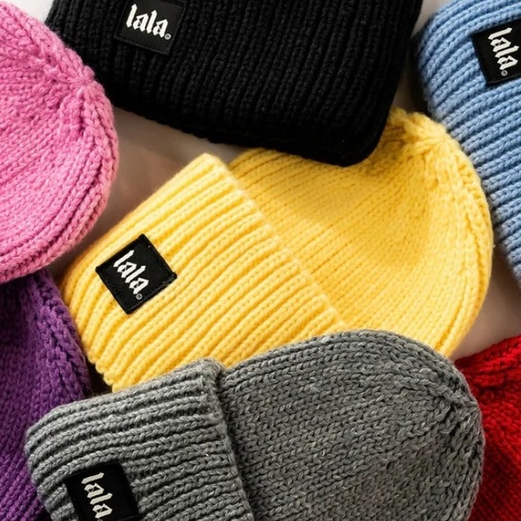 DRESSED IN LALA Grunge Chic Label Beanie in Butter - Color Yellow - One Size - Picture 3 of 6